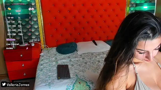 VallerieJones webcam