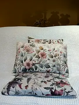 melody87 - Melody87's free webcam