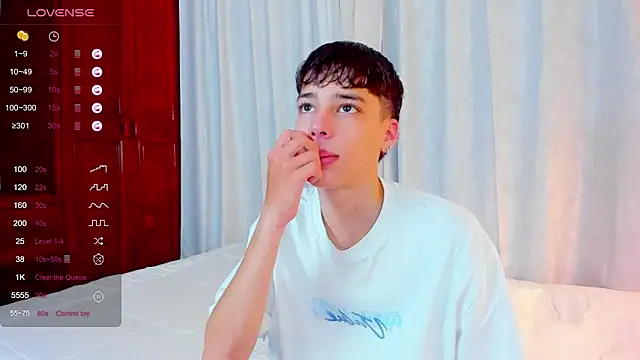 oblivion_deku - Oblivion_deku's free webcam