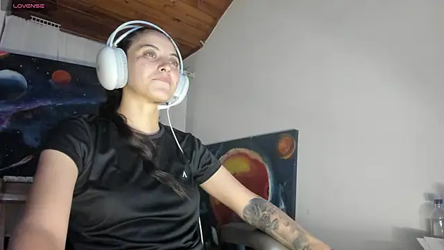 mariecam420 - Mariecam420's free webcam