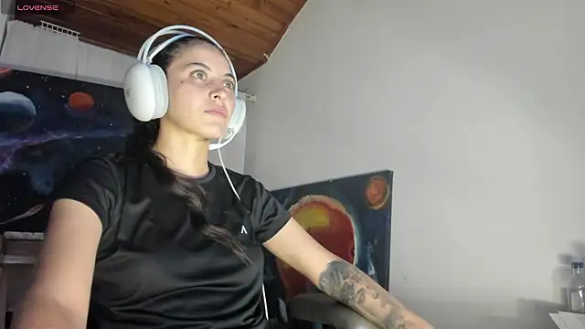 mariecam420 - Mariecam420's free webcam