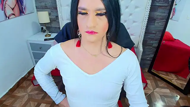 triny_ts - TRINY_TS's free webcam - UK Sex Cams