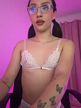 im_lauritaa - Im_lauritaa's free webcam