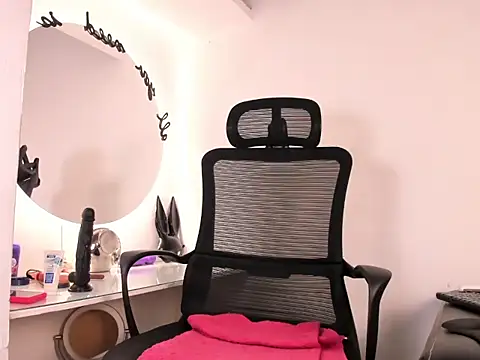 tayrana_banks webcam