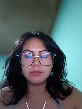 mari_98 - Mari_98's free webcam - UK Sex Cams