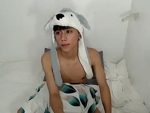 sweetjelly69 (M twink) - MAKE MY CUM EXPLODE HERE!!