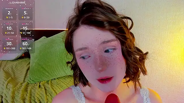 lexxxxxxi - Lexxxxxxi's free webcam - UK Sex Cams