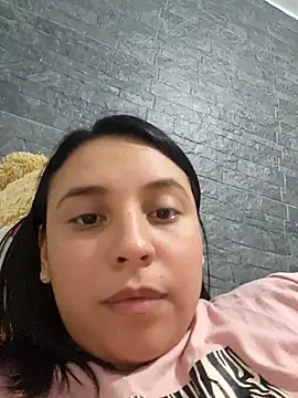 lizzrouse - LizzRouse's free webcam