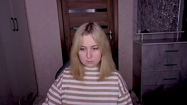 Kristy-Max webcam