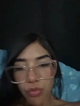 elarose_12 - ElaRose_12's free webcam