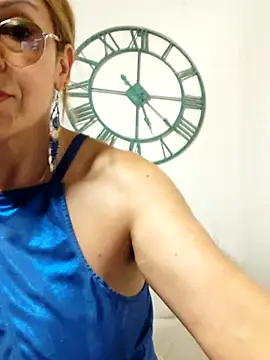 gatithaaa - Gatithaaa's free webcam