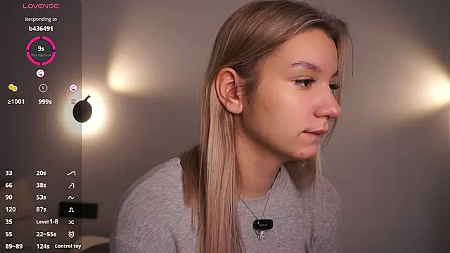 BrynnHolverson webcam