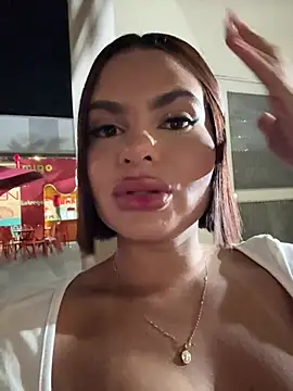 Irina_Velvett webcam