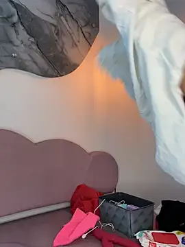 zoeesweet - ZoeeSweet's free webcam