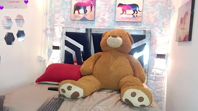 Charlotte_Landry__ webcam