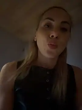 ElenaWhitmore webcam