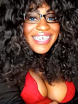 amazonianmistress - AmazonianMistress's free webcam - UK Sex Cams