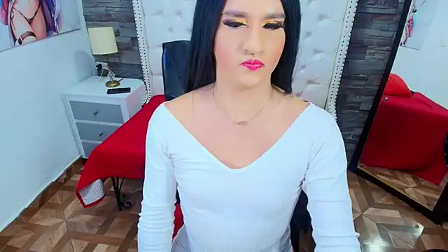 triny_ts - TRINY_TS's free webcam - UK Sex Cams