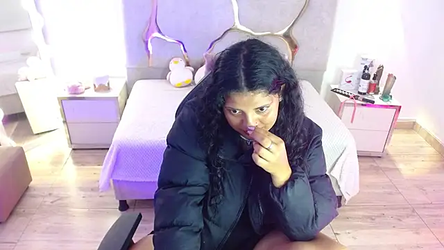 tatti_tay - TATTI_TAY's free webcam