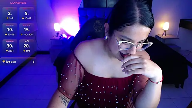 _sophiie_1 - _sophiie_1's free webcam