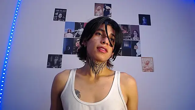 bellamy_094 (M twink) - remove pants