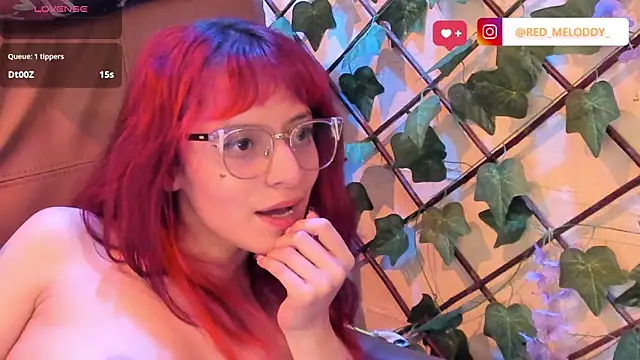 redmeloddy - RedMeloddy's free webcam