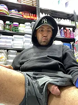 juanzapata33 (M young) - Control my toy 2 min