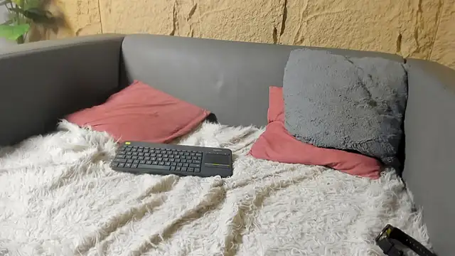 elliot_colton webcam