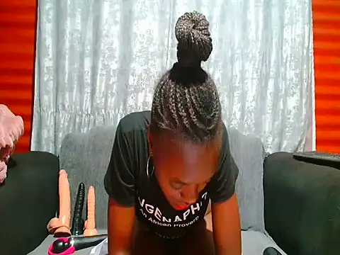 vanesaamber23 - VANESAAMBER23's free webcam