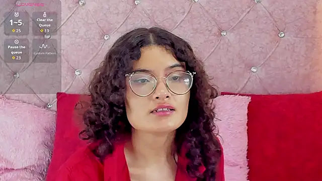 MirandaLawrens_ webcam