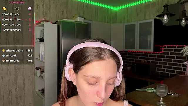 chrisamott - ChrisAmott's free webcam