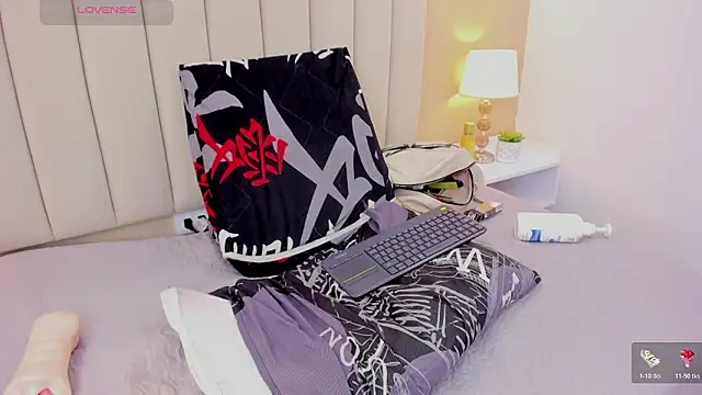 Mia_thompson_19 webcam