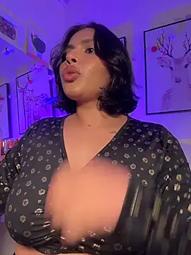 Webcam Model (GigiiStone)  is live.Free join now!