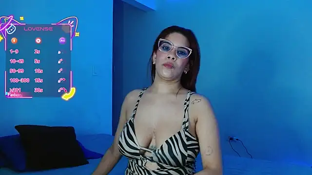 mishell1collins webcam