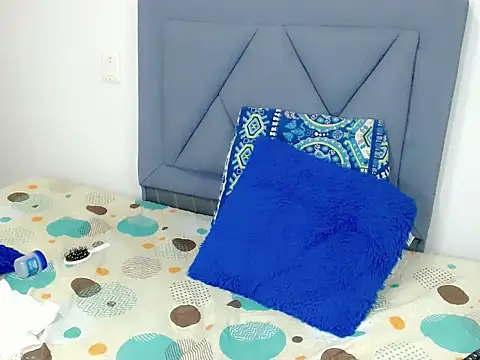 serena_arias - Serena_arias's free webcam - UK Sex Cams