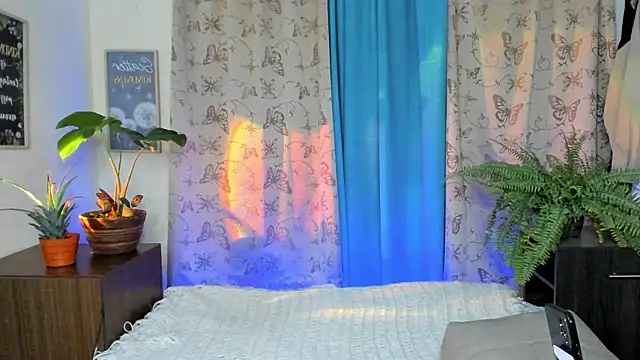 Angel_White25 webcam