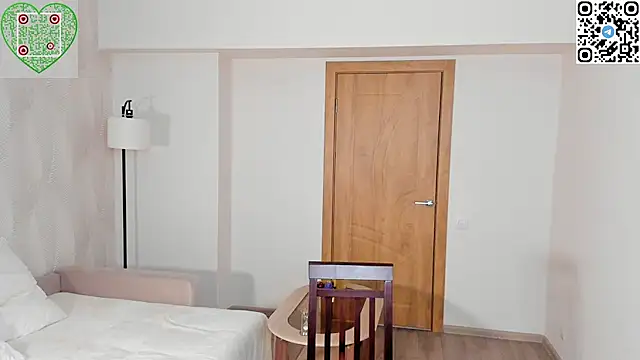 CherrylHolme Live Webcam on Stripchat