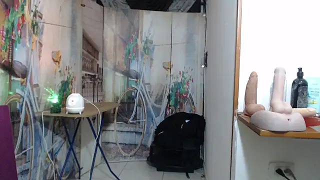 curly_greeneyed - Curly_greeneyed's free webcam