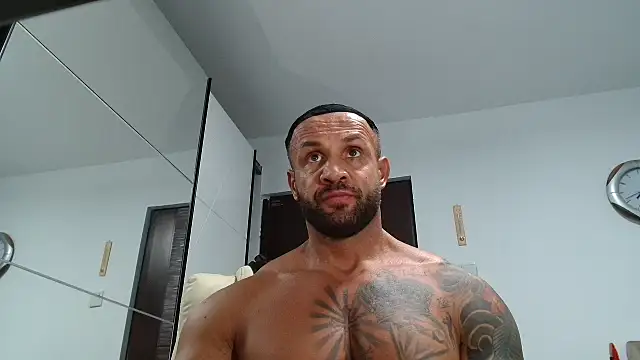 magnificmuscles89 - Magnificmuscles89's free webcam