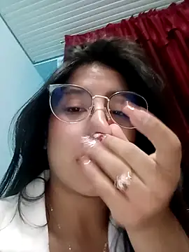 kiaragoldenx - KiaraGoldenX's free webcam