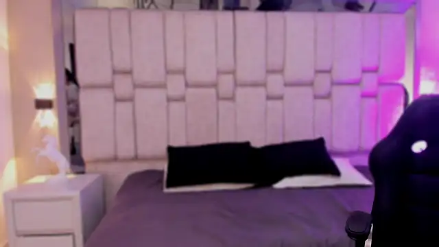 ValeryCooper18 webcam