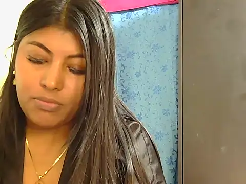 Sweet_canelaa73 webcam