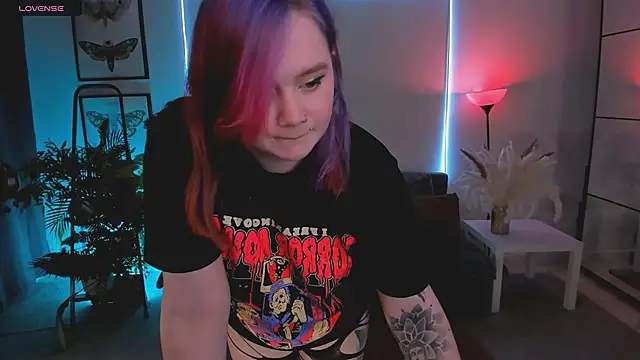 lunaalli - Lunaalli's free webcam - UK Sex Cams