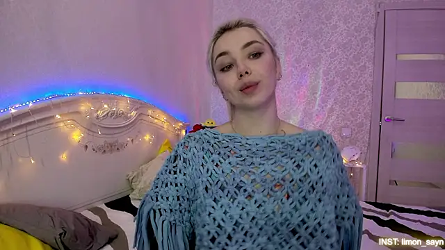 lillymoure_ - LillyMoure_'s free webcam