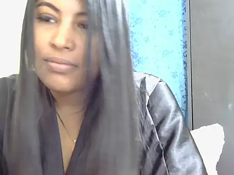 Sweet_canelaa73 webcam