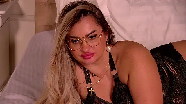 Denisse_Perry webcam