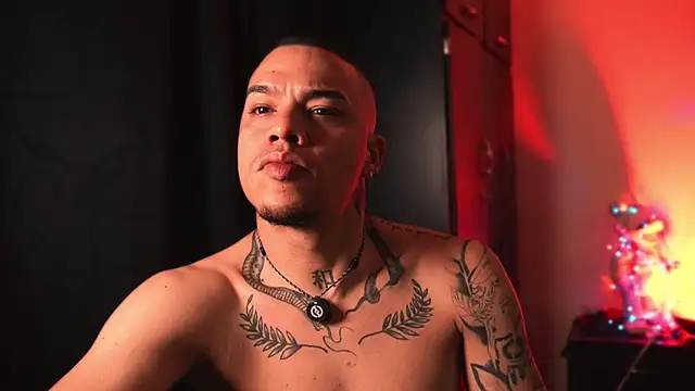 AlphaMasterXxx webcam