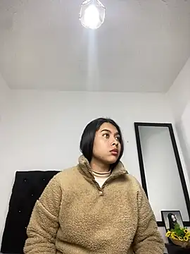 sweetlatiin_ - SweetLatiin_'s free webcam