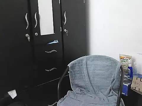 AlphaLatinoBear webcam