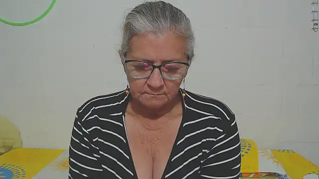 candy_mature_ - Candy_mature_'s free webcam